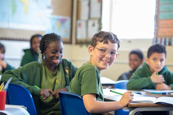 GoldfinchMay23-7599.jpg GoldfinchMay23-7599.jpg